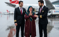 Bir okul öğretmeni olan Ayşe Yılmaz, yetim kalmış ikiz erkek çocukları evlat edinmişti.