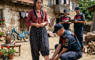 Üniformasını çıkarıp Komiser Elif Kaya