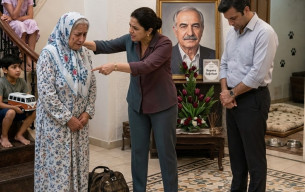 Eşinin cenazesinden dönen yaşlı dul kadın, gelini tarafından köpek kulübesine benzer odaya sürüklendi